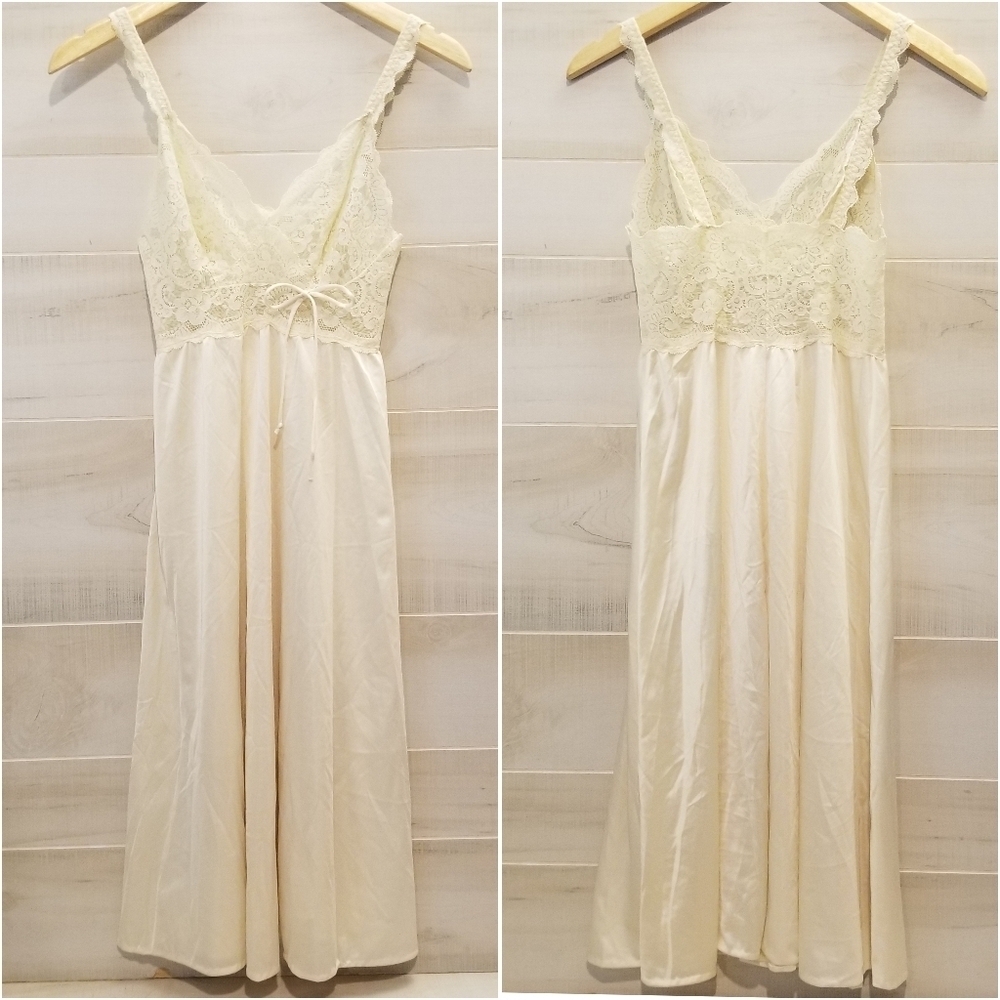 Olga Cream Lace Trim Nightgown